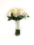 Bridal bouquet with cream roses and pearls