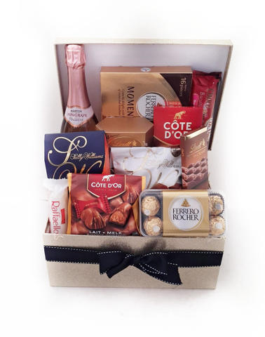 Premiums chocolates in gift box 